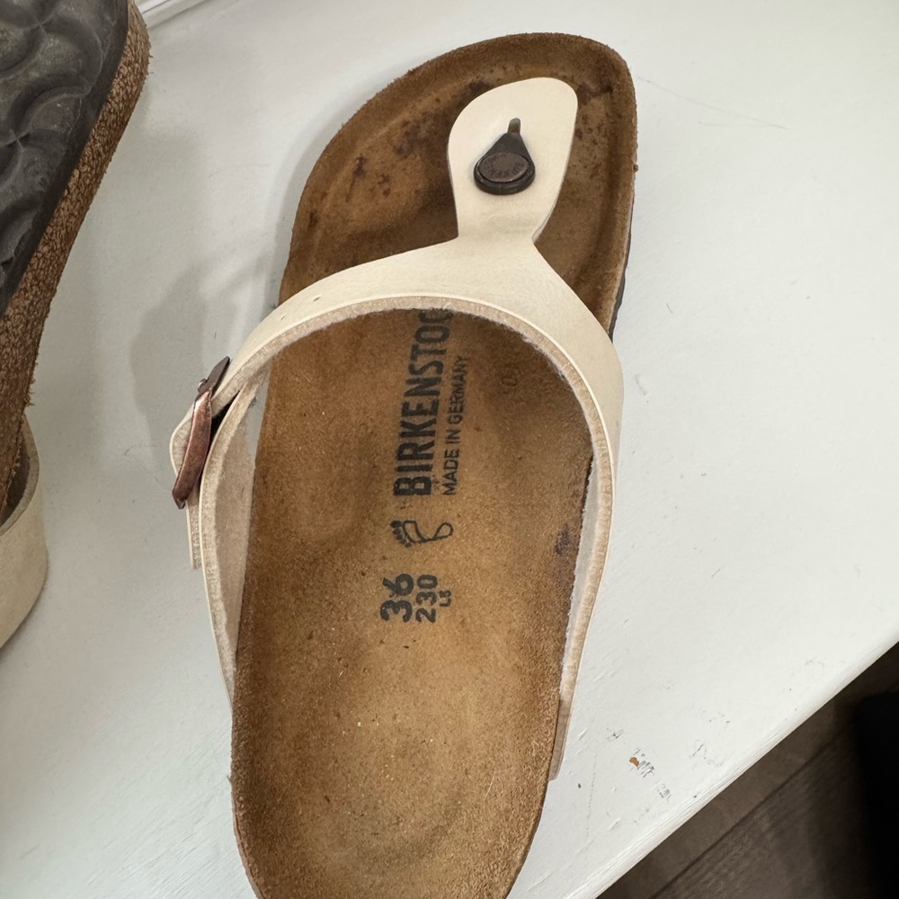 Birkenstock Ecru Thong Sandals - Picture 7 of 8